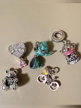 (Lot of 5) Charms- Assorted Enamel & Rhinestone Charms - (mother/daughter)💕